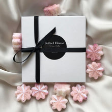 Load image into Gallery viewer, Wax Melt Gift Box