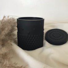 Load image into Gallery viewer, Black Rock Stud Candle