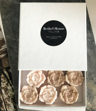 Load image into Gallery viewer, Wax Melt Gift Box